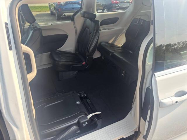 used 2023 Chrysler Pacifica car, priced at $24,995