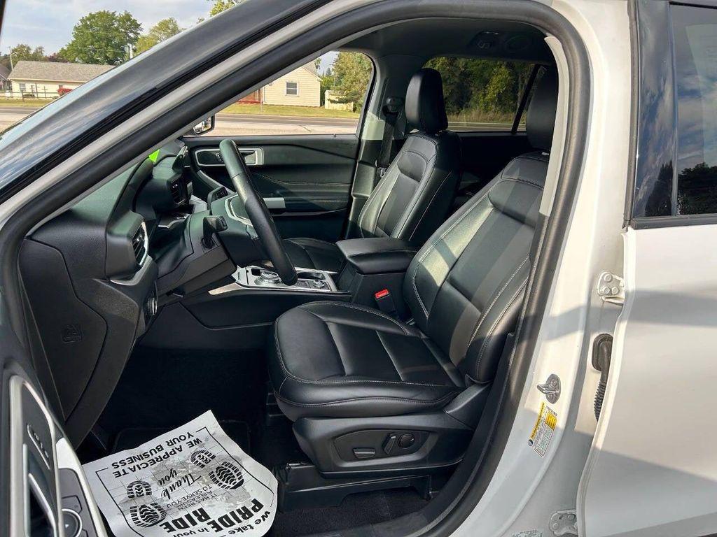 used 2024 Ford Explorer car, priced at $30,995
