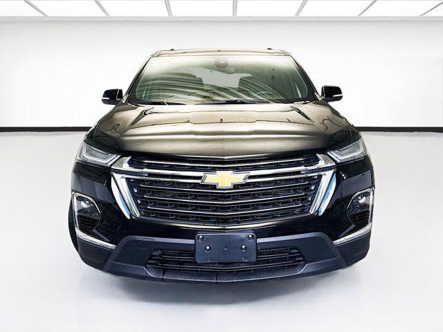 used 2022 Chevrolet Traverse car, priced at $31,498