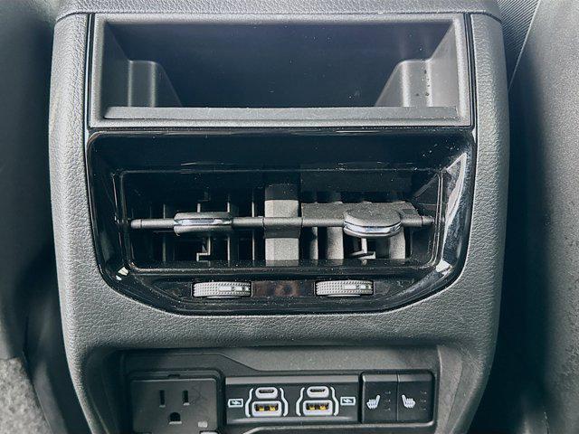 used 2024 Jeep Grand Cherokee car, priced at $37,880