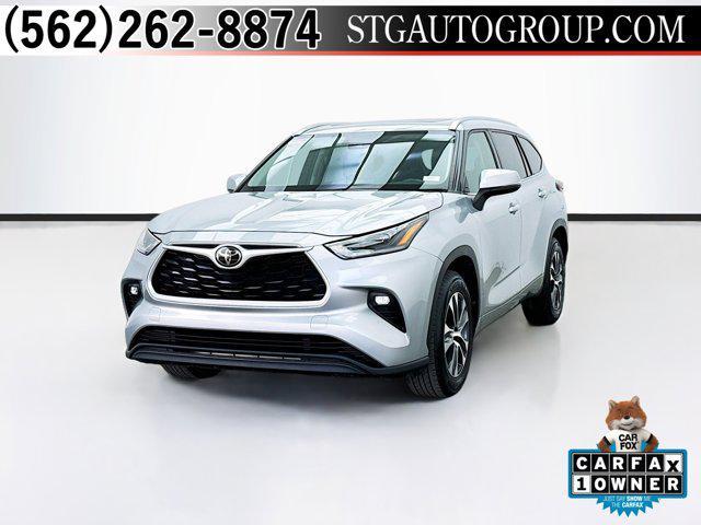 used 2021 Toyota Highlander car, priced at $28,555