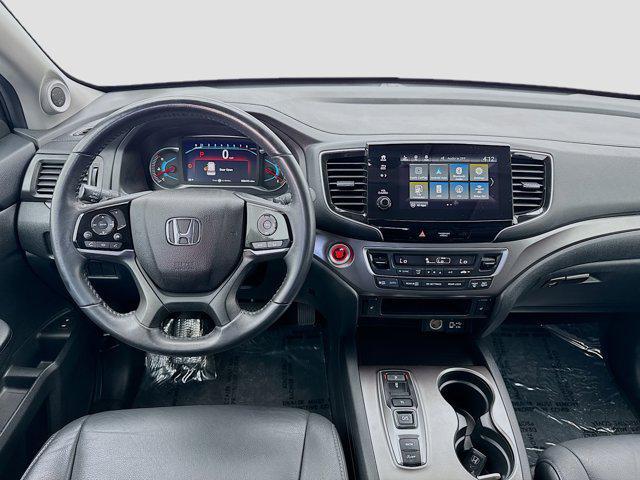 used 2022 Honda Pilot car, priced at $30,998