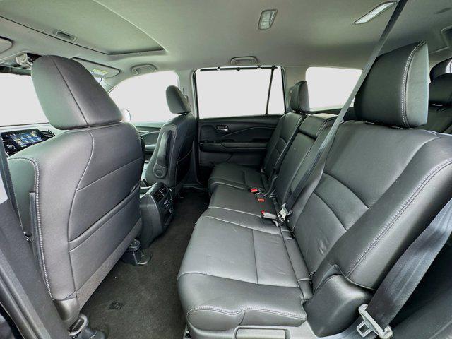 used 2022 Honda Pilot car, priced at $30,998
