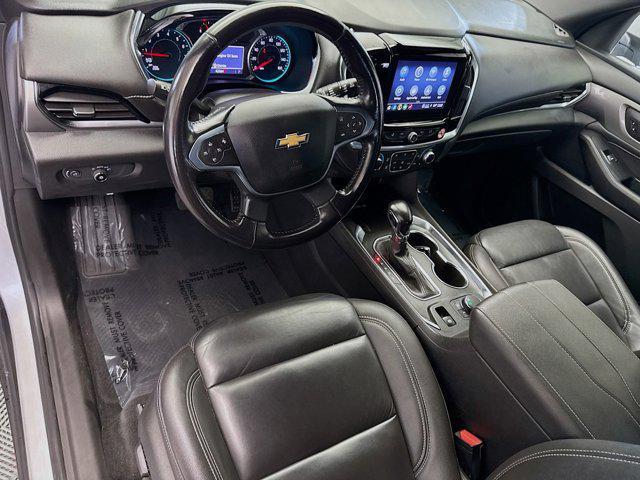 used 2022 Chevrolet Traverse car, priced at $28,043