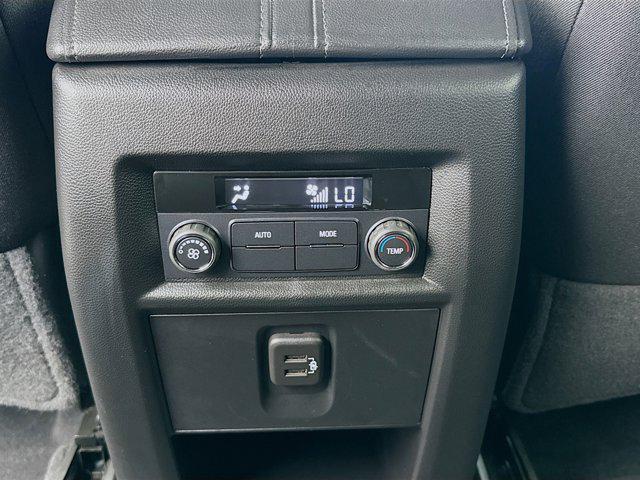 used 2023 Chevrolet Traverse car, priced at $31,379