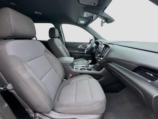 used 2023 Chevrolet Traverse car, priced at $31,379
