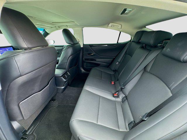 used 2024 Lexus ES 350 car, priced at $35,880