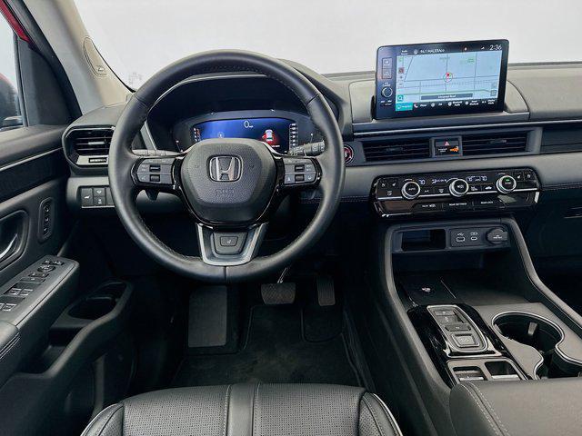 used 2023 Honda Pilot car, priced at $43,998