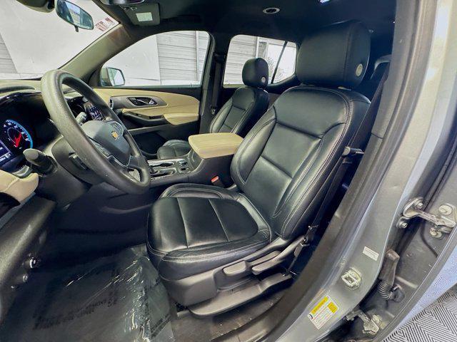 used 2023 Chevrolet Traverse car, priced at $27,990