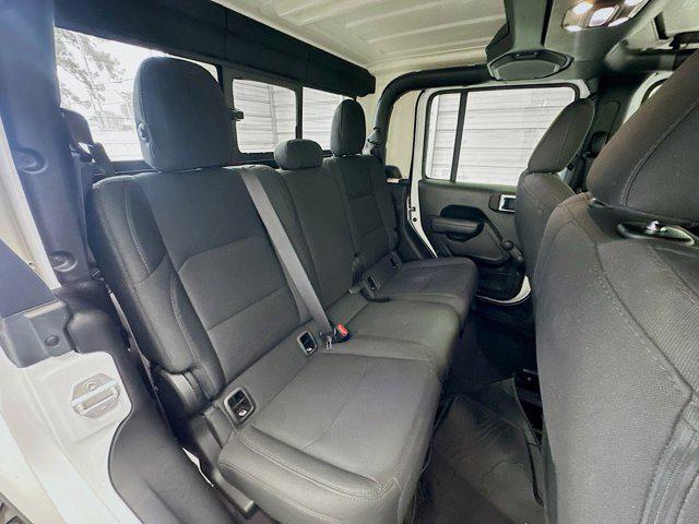 used 2022 Jeep Gladiator car, priced at $35,772