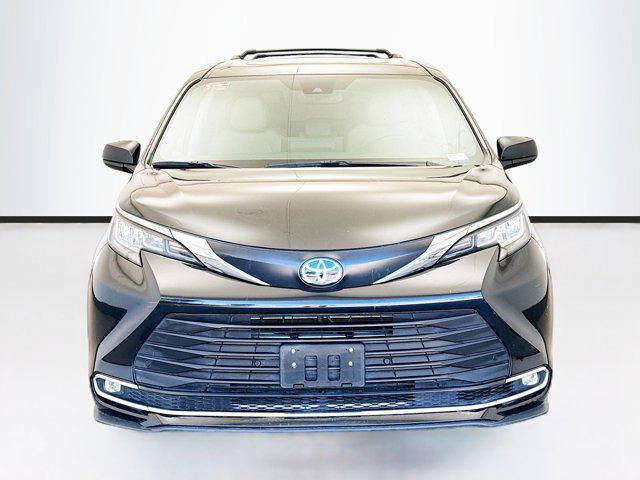 used 2022 Toyota Sienna car, priced at $40,850