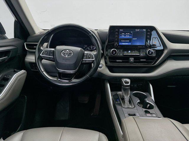 used 2021 Toyota Highlander car, priced at $30,977