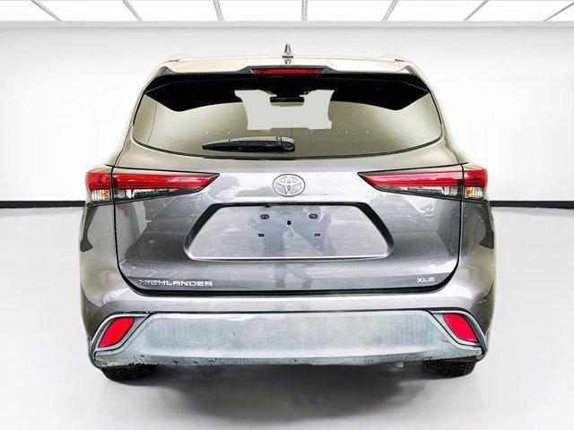 used 2021 Toyota Highlander car, priced at $29,998