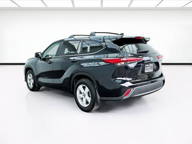 used 2023 Toyota Highlander Hybrid car, priced at $35,499