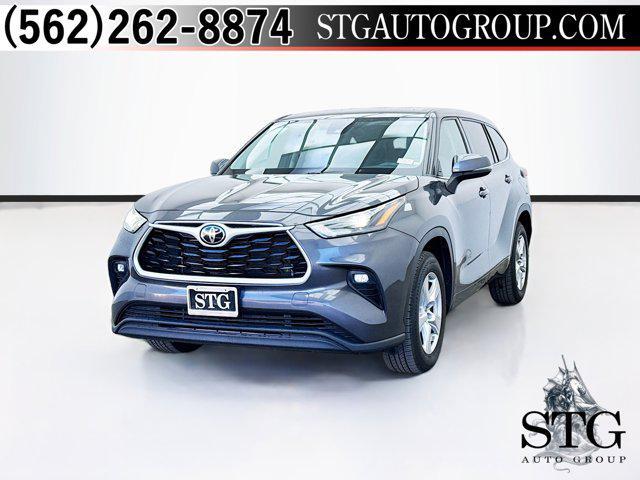 used 2022 Toyota Highlander car, priced at $27,988