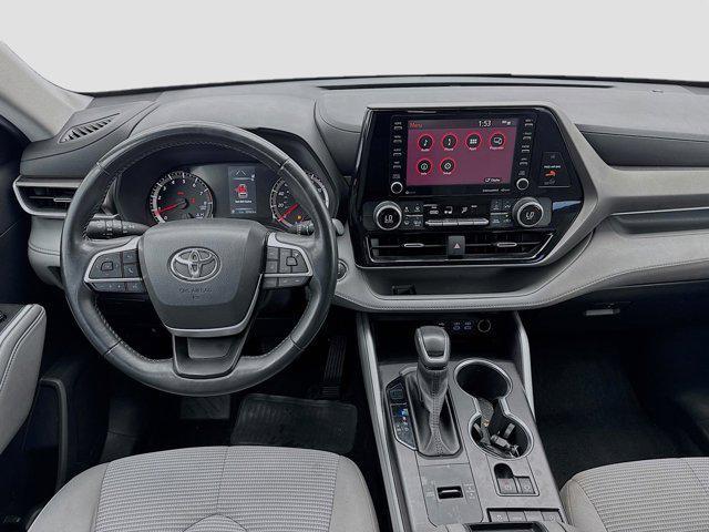 used 2022 Toyota Highlander car, priced at $28,182