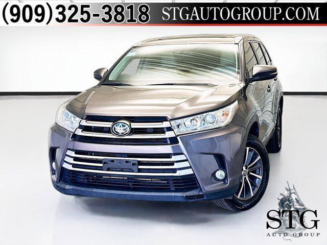 used 2019 Toyota Highlander car, priced at $26,450