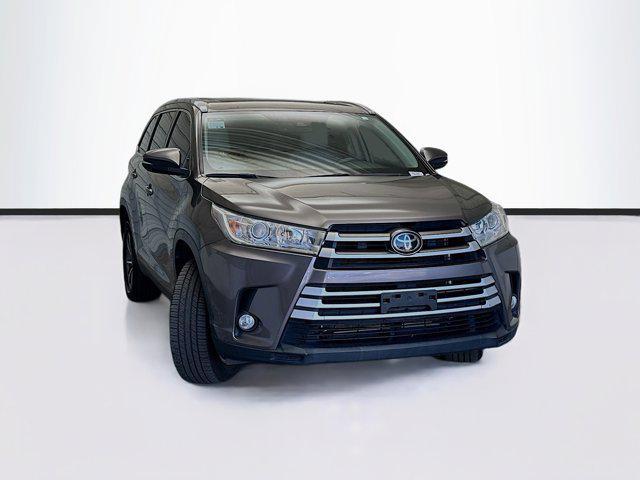 used 2019 Toyota Highlander car, priced at $26,850