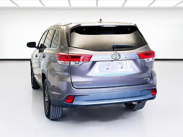 used 2019 Toyota Highlander car, priced at $26,450