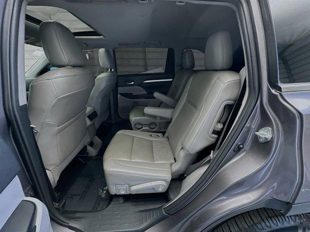 used 2019 Toyota Highlander car, priced at $26,850