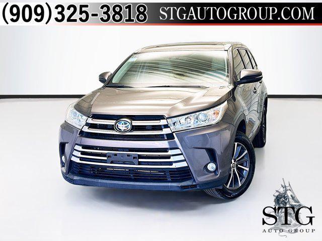 used 2019 Toyota Highlander car, priced at $26,850