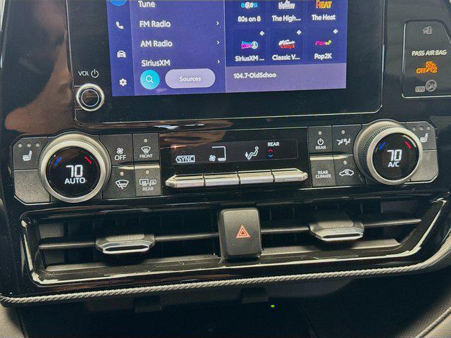 used 2023 Toyota Highlander car, priced at $35,900