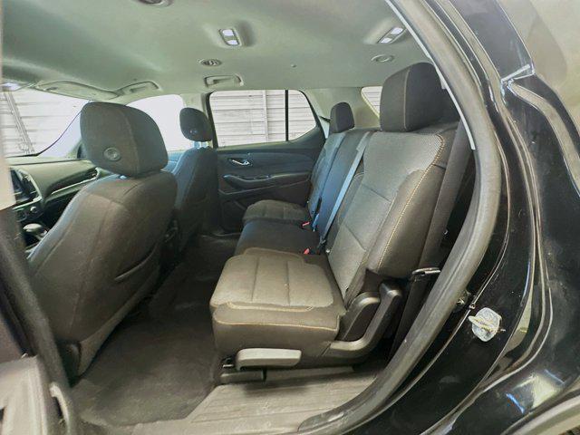 used 2021 Chevrolet Traverse car, priced at $21,188