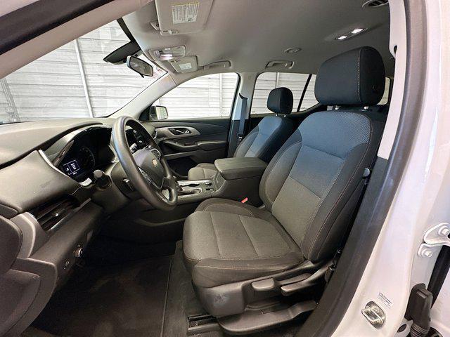 used 2021 Chevrolet Traverse car, priced at $21,998