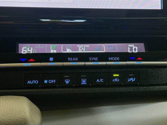 used 2023 Toyota Sienna car, priced at $39,998