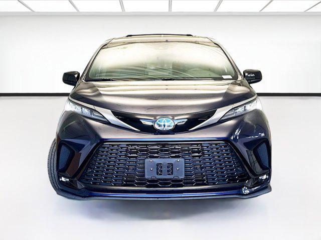 used 2022 Toyota Sienna car, priced at $45,600