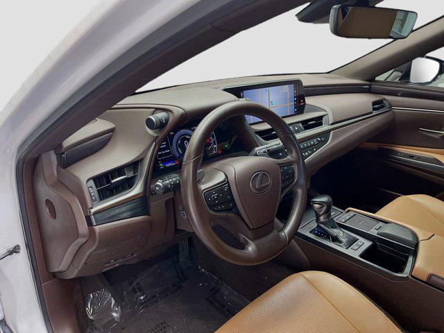 used 2021 Lexus ES 300h car, priced at $31,410