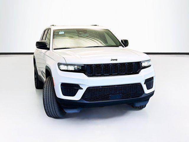 used 2022 Jeep Grand Cherokee car, priced at $30,999