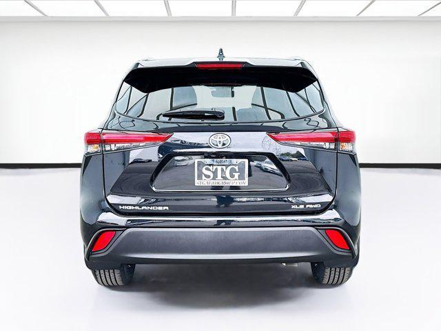 used 2023 Toyota Highlander car, priced at $37,798