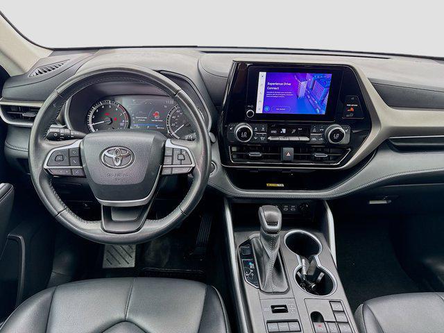 used 2023 Toyota Highlander car, priced at $37,798