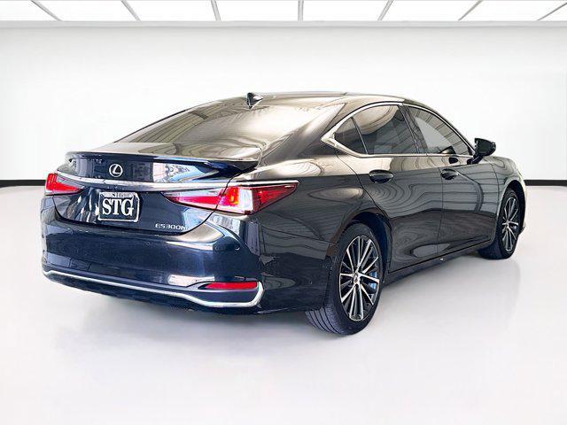 used 2024 Lexus ES 300h car, priced at $35,429