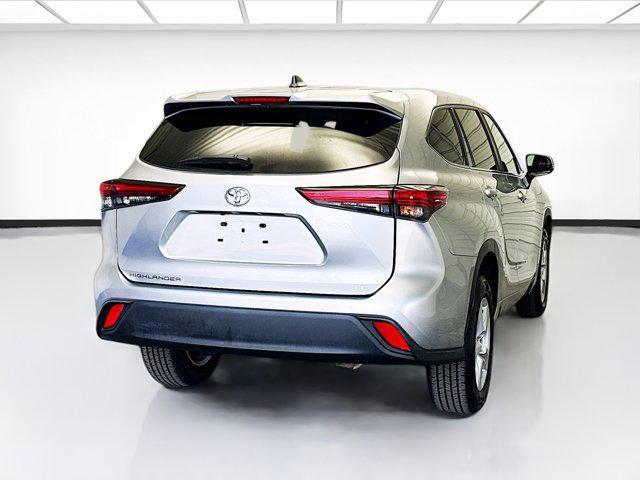 used 2023 Toyota Highlander car, priced at $31,391