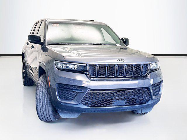 used 2023 Jeep Grand Cherokee car, priced at $28,854