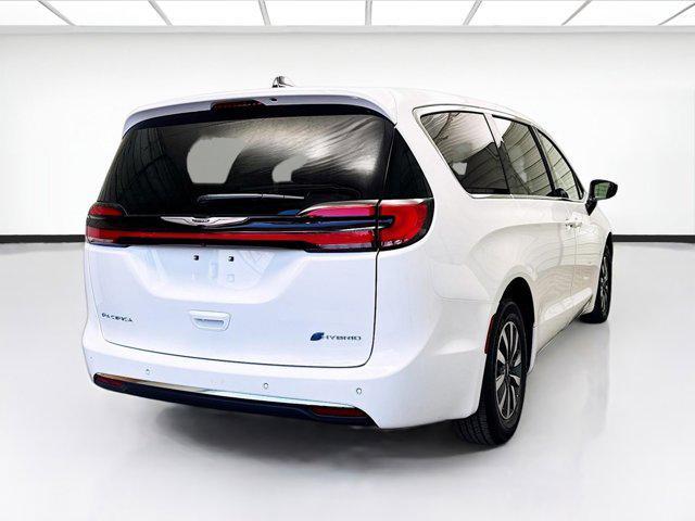 used 2024 Chrysler Pacifica Hybrid car, priced at $32,999