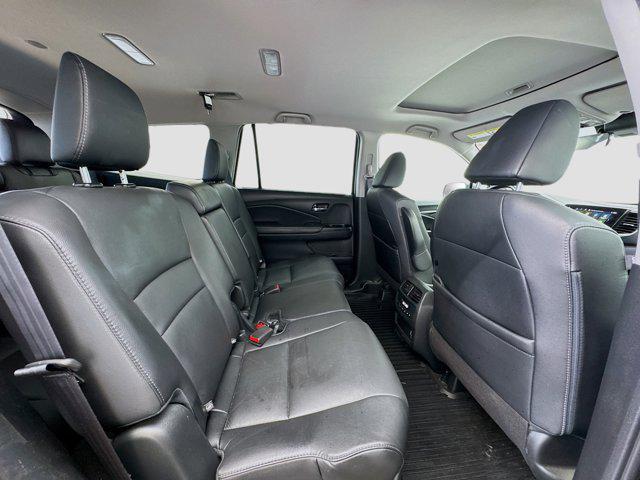 used 2022 Honda Pilot car, priced at $30,888