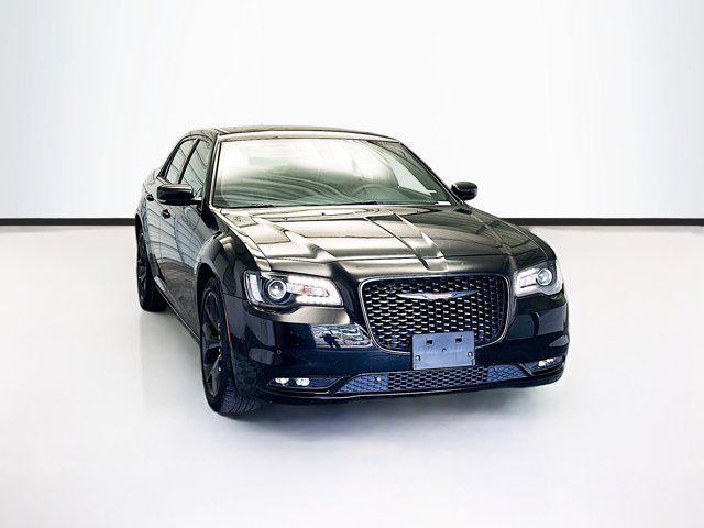 used 2023 Chrysler 300 car