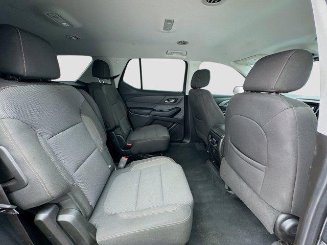 used 2021 Chevrolet Traverse car, priced at $24,023