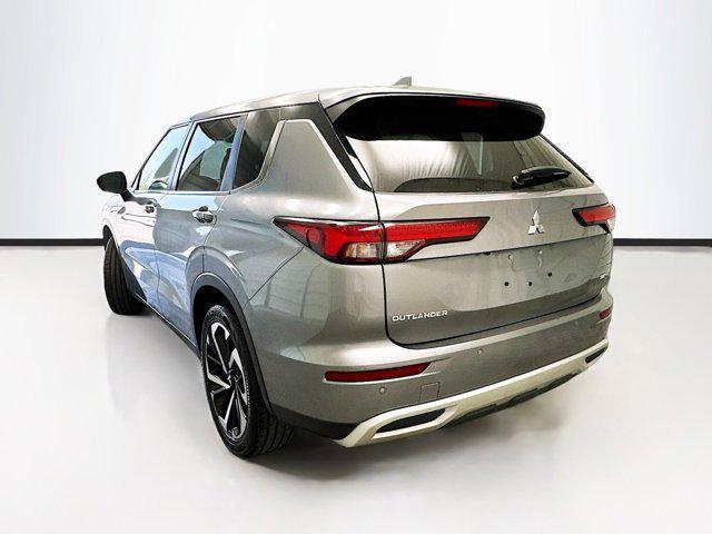 used 2023 Mitsubishi Outlander car, priced at $20,981