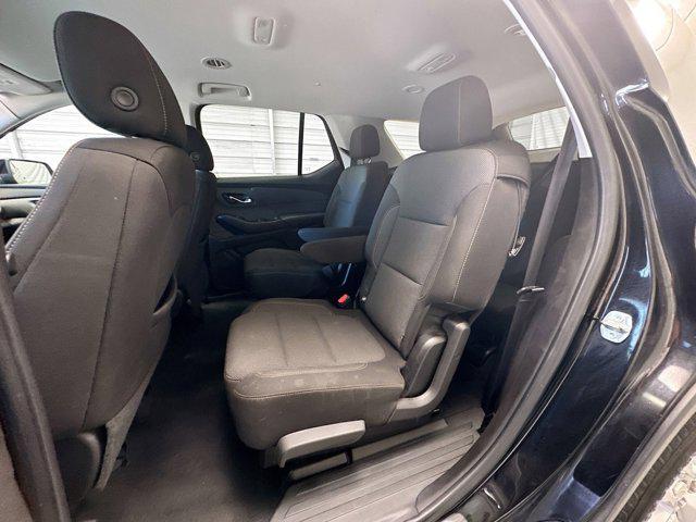 used 2021 Chevrolet Traverse car, priced at $21,200