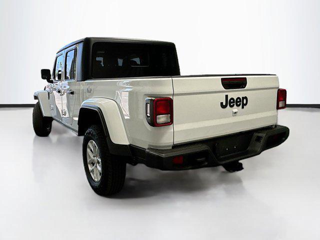 used 2023 Jeep Gladiator car, priced at $36,453