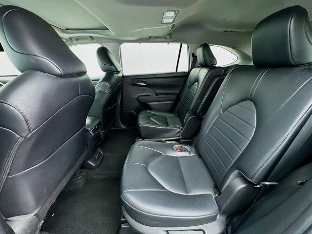 used 2022 Toyota Highlander car, priced at $30,388