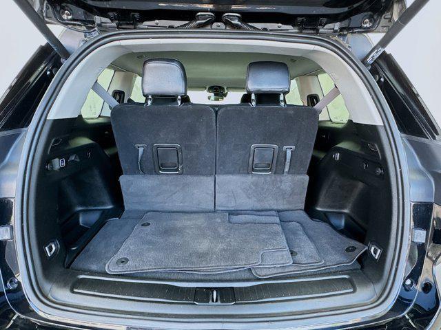 used 2022 Jeep Grand Cherokee L car, priced at $25,895