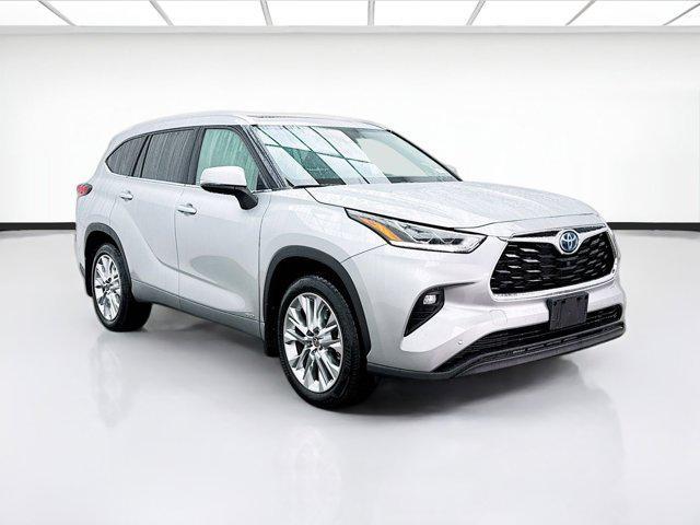 used 2022 Toyota Highlander Hybrid car, priced at $45,381