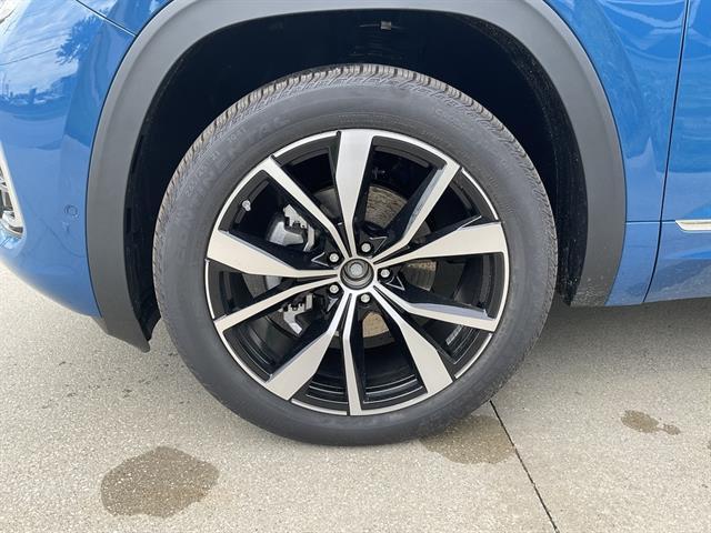 new 2026 Volkswagen Atlas Cross Sport car, priced at $53,510