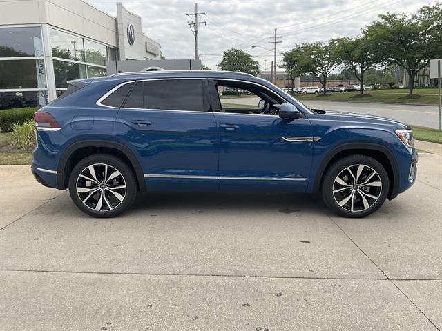new 2026 Volkswagen Atlas Cross Sport car, priced at $53,510
