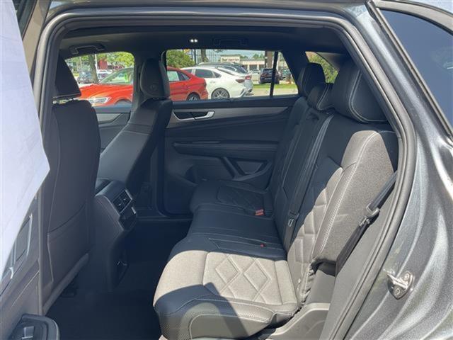 new 2025 Volkswagen Atlas Cross Sport car, priced at $43,532